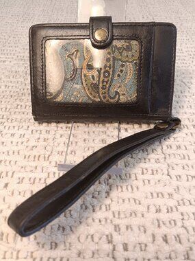 HOBO International Black Leather ID Card Holder Organizer Wristlet Bifold Wallet
